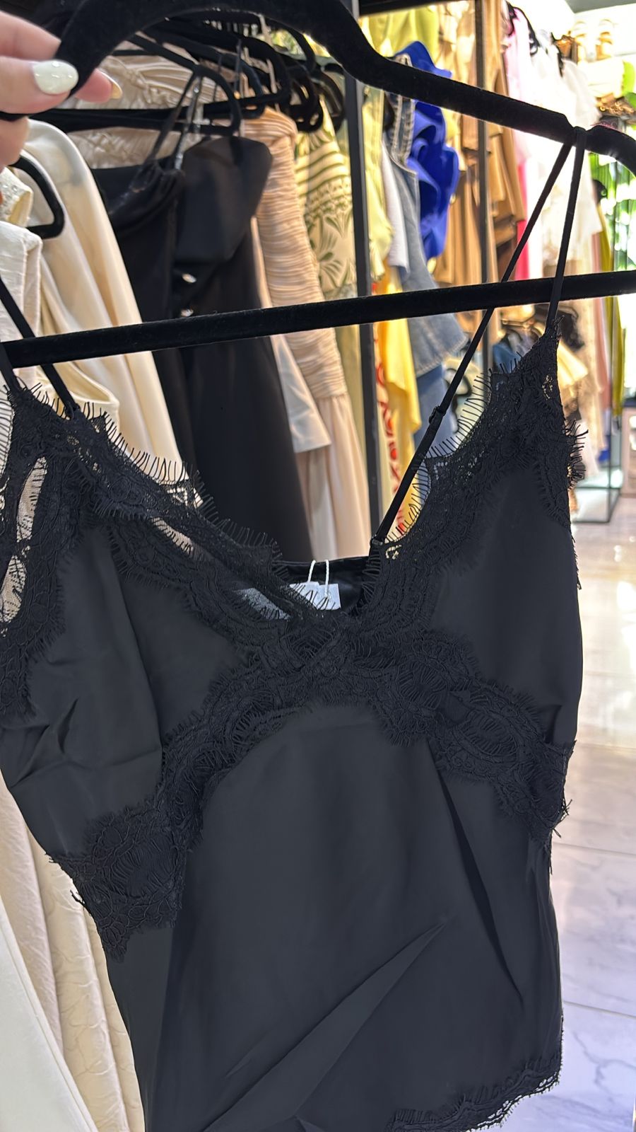 BLUSA NOIR LACE