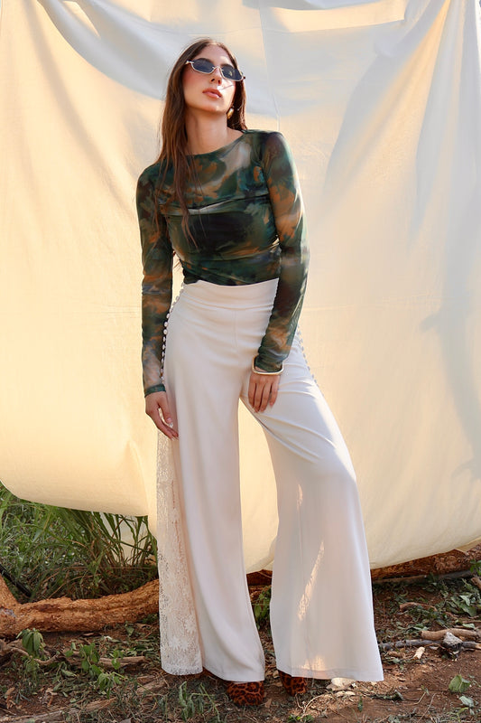 PANTALÓN LACE AND BUTTON DETAIL