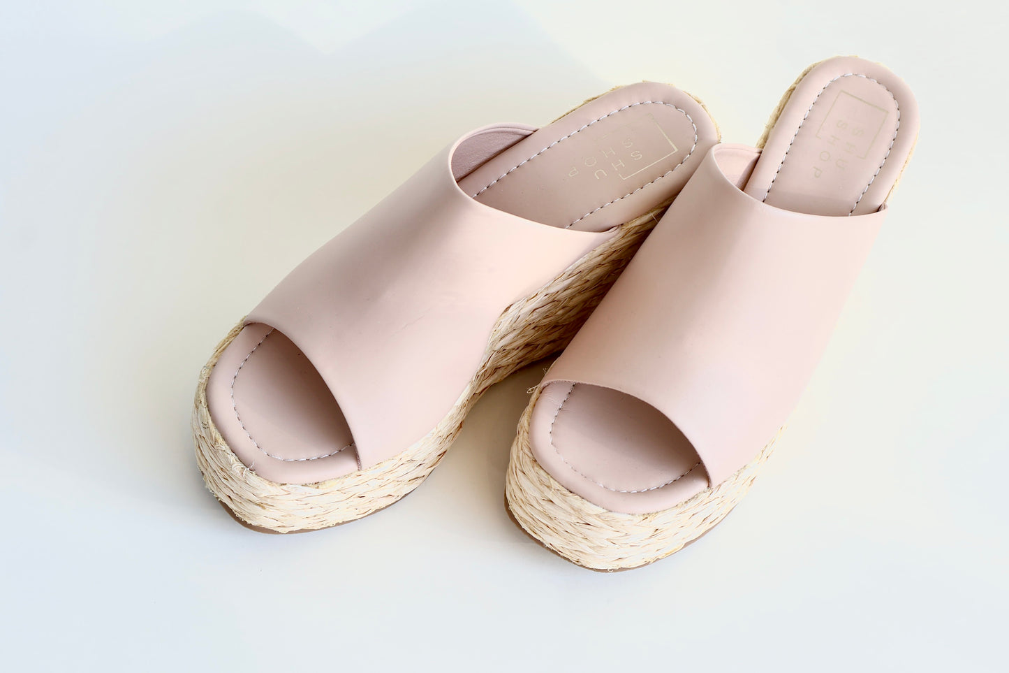 PLATAFORMA NUDE ESTILO YUTE