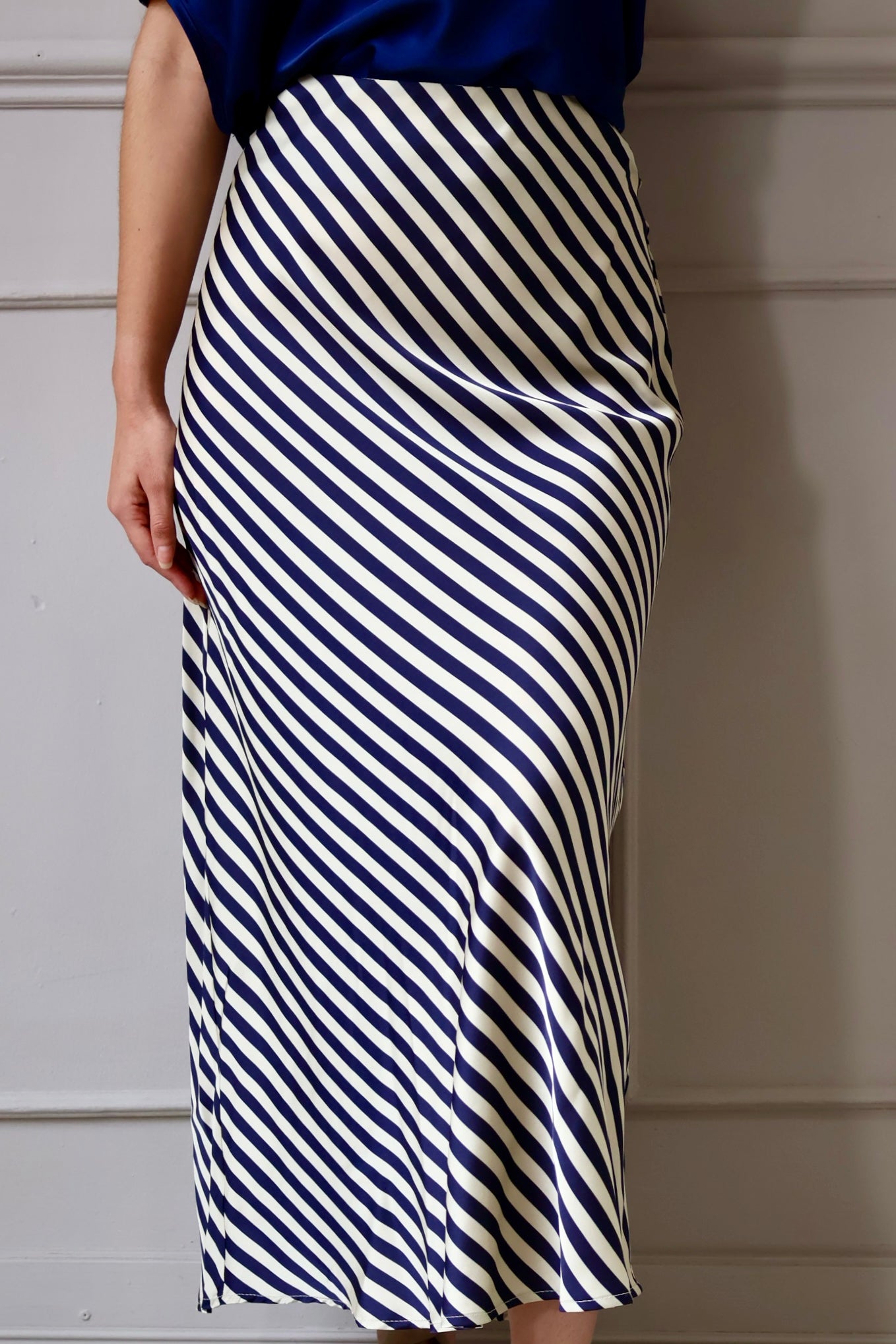 Falda Satin Stripes Elegance