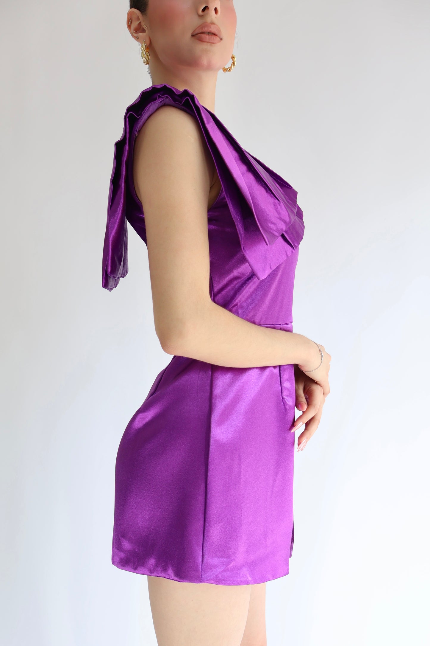 ROMPER MORADO SATINADO ASIMÉTRICO