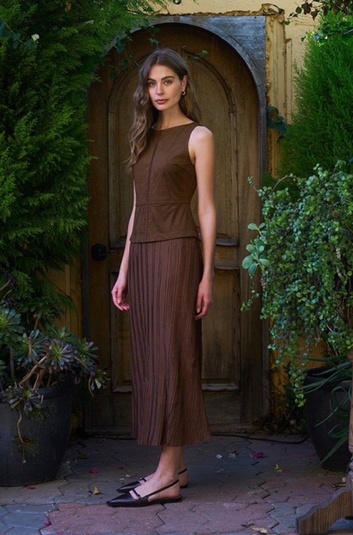VESTIDO MOCHA PLEATS