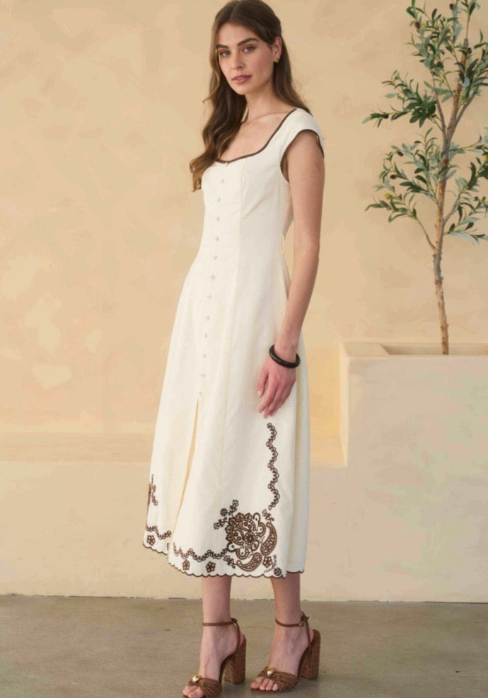 VESTIDO MIDI BORDADO CAFÉ