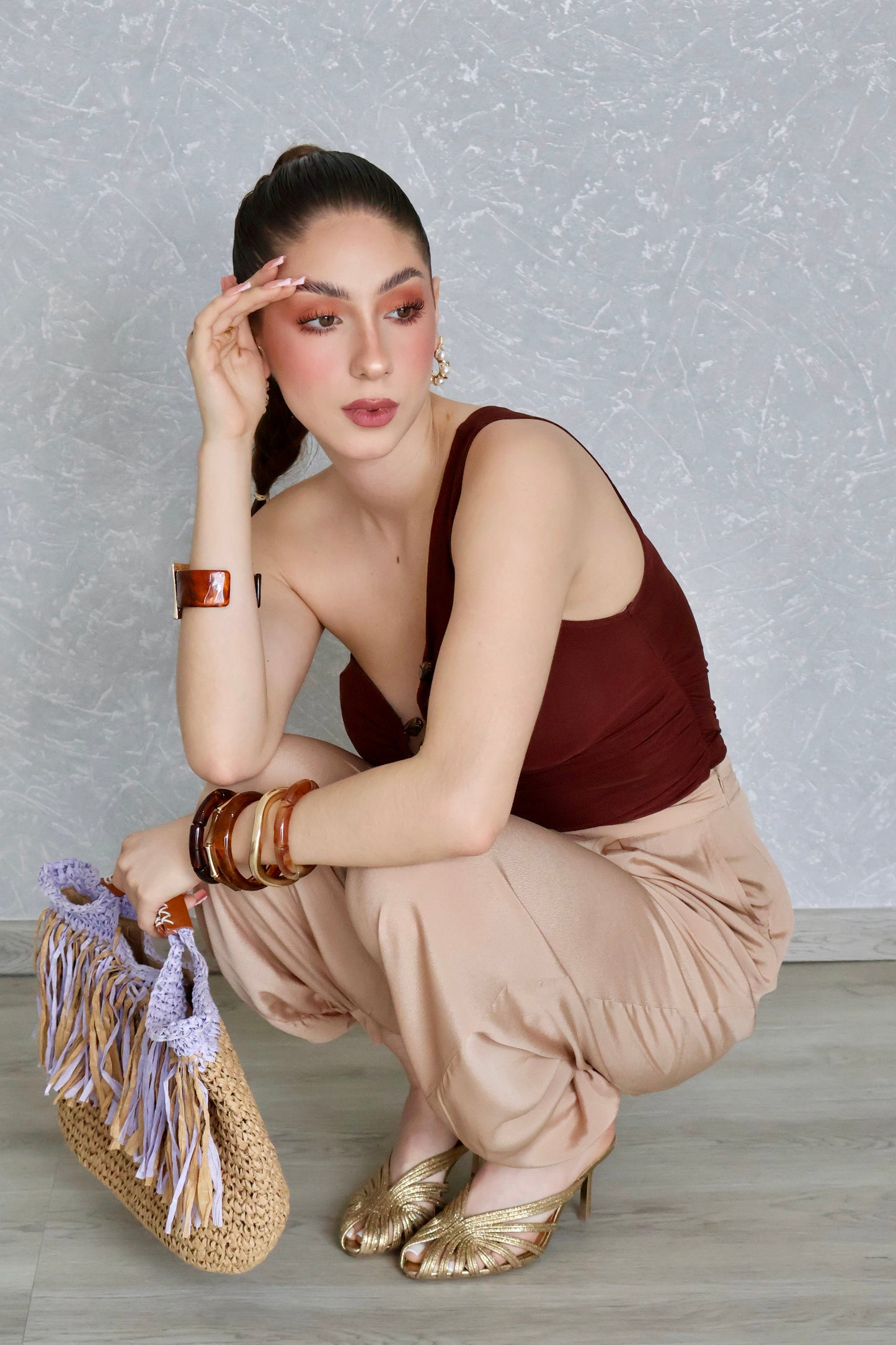 BLUSA ONE SHOULDER DRAPE COCOA
