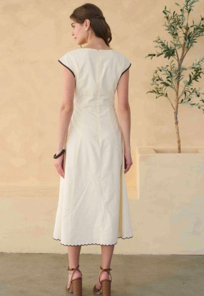 VESTIDO MIDI BORDADO CAFÉ