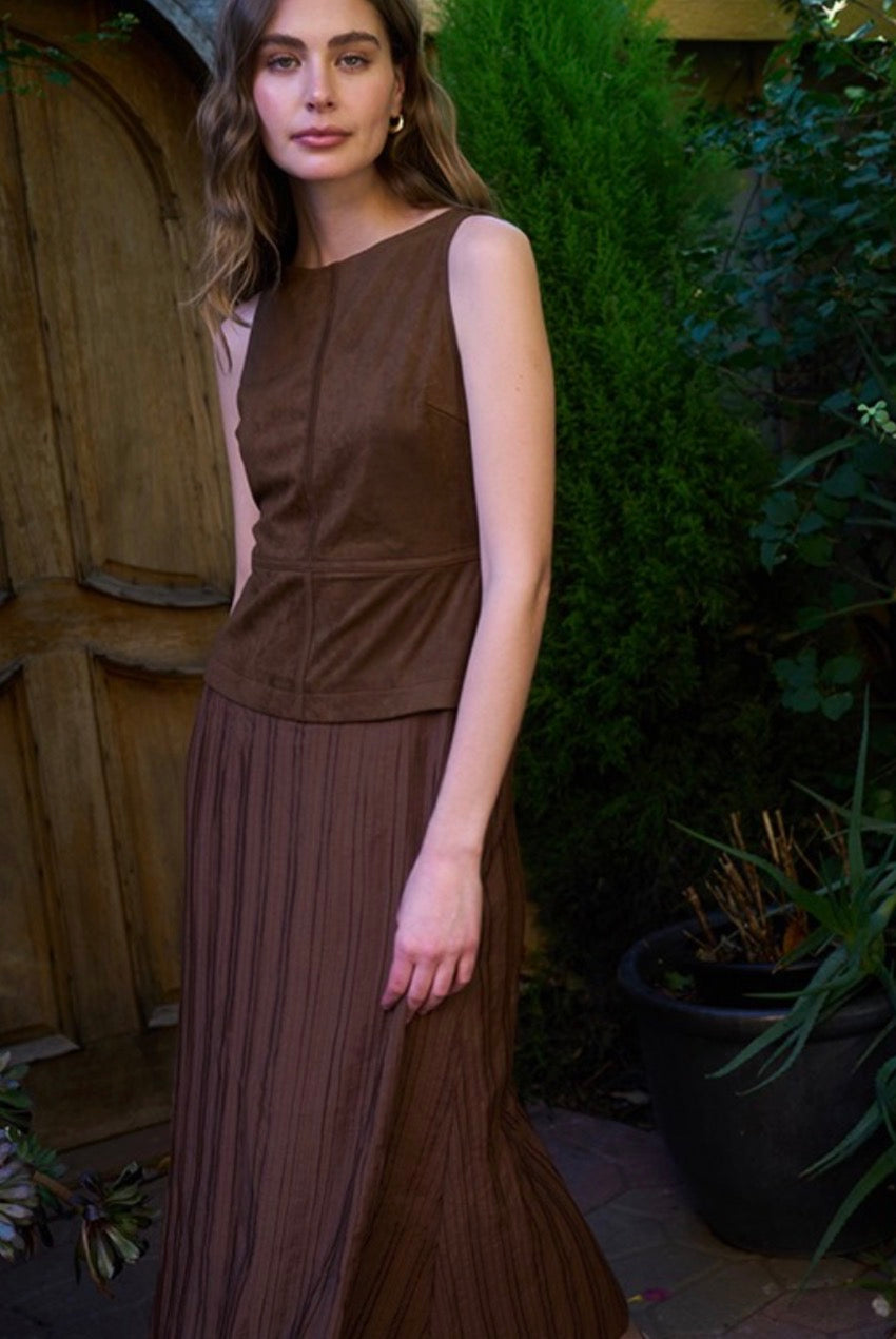 VESTIDO MOCHA PLEATS