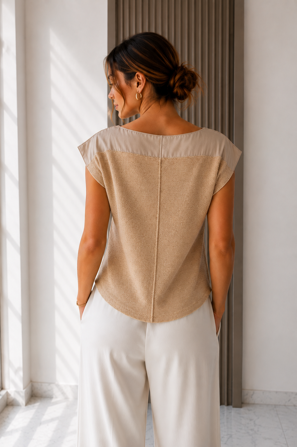 BLUSA TEXTURIZADA BOTONES GOLD DETAIL