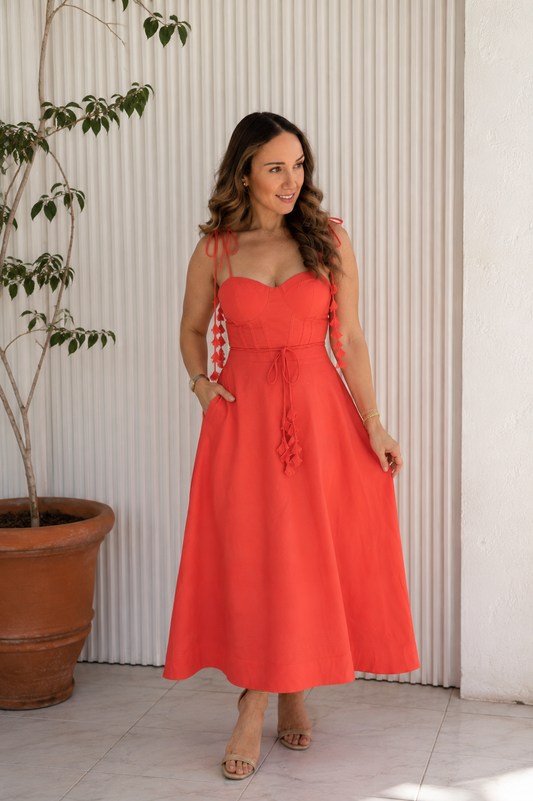 VESTIDO MIDI CORAL CON CORSET Y DETALLES FLORALES