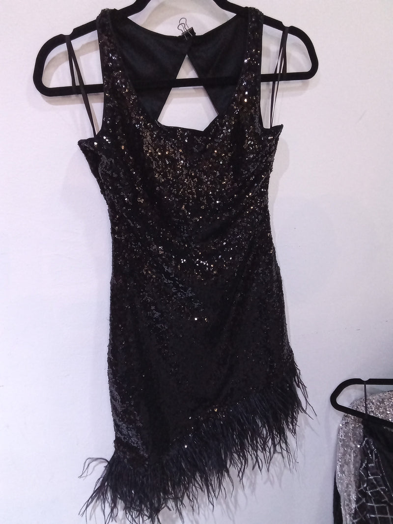 Vestido ASIMÉTRICO negro LENTEJUELAS
