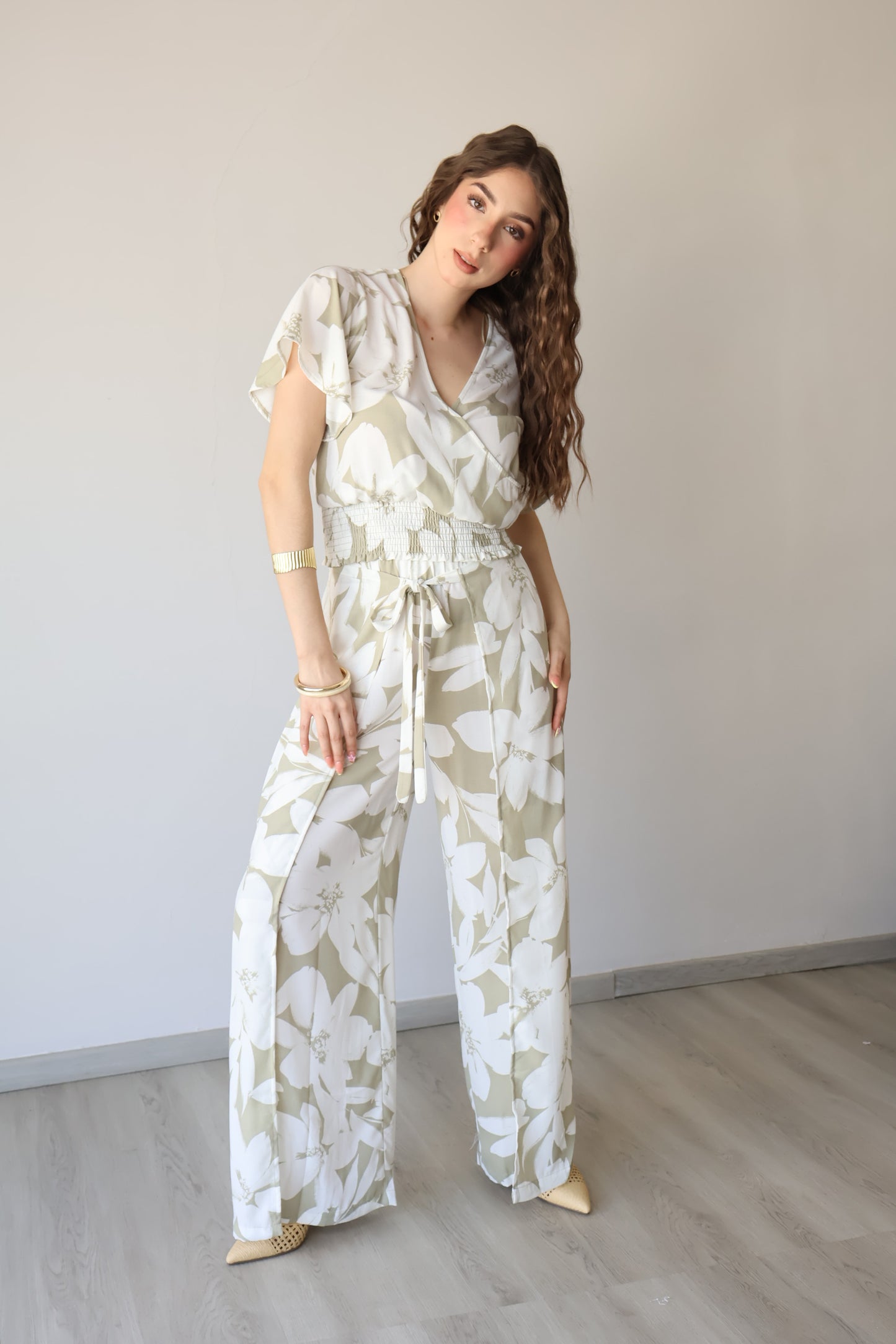 SET FLORAL VERDE SAGE (BLUSA + FALDA)
