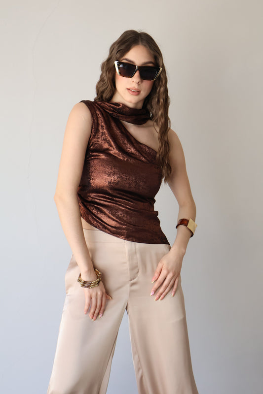 BLUSA ONE SHOULDER METAL COCOA