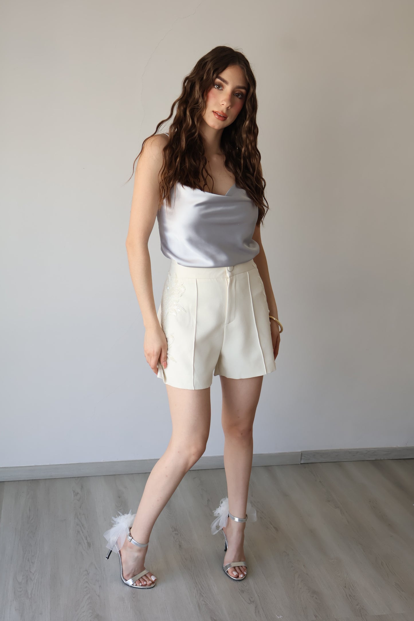 SHORT SASTRE BORDADO LUXE DETAIL
