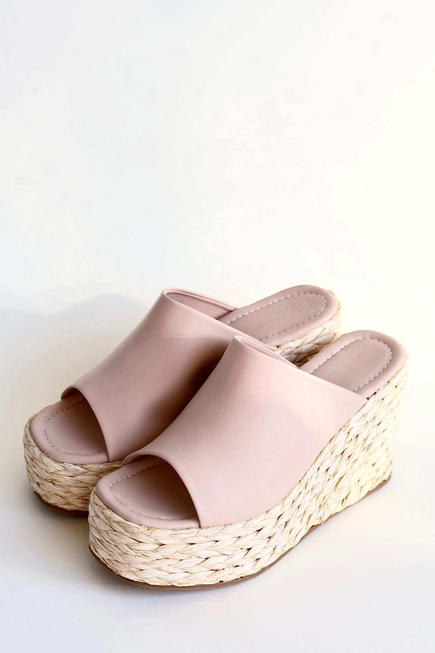 PLATAFORMA NUDE ESTILO YUTE