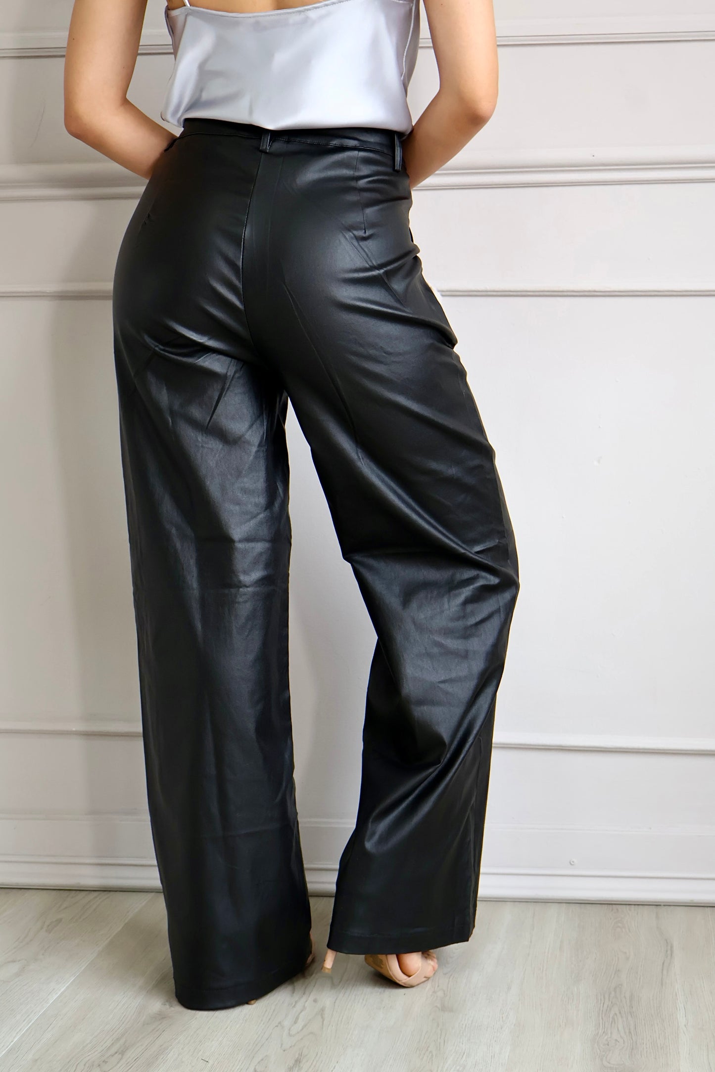 PANTALÓN VINIPIEL RECTO