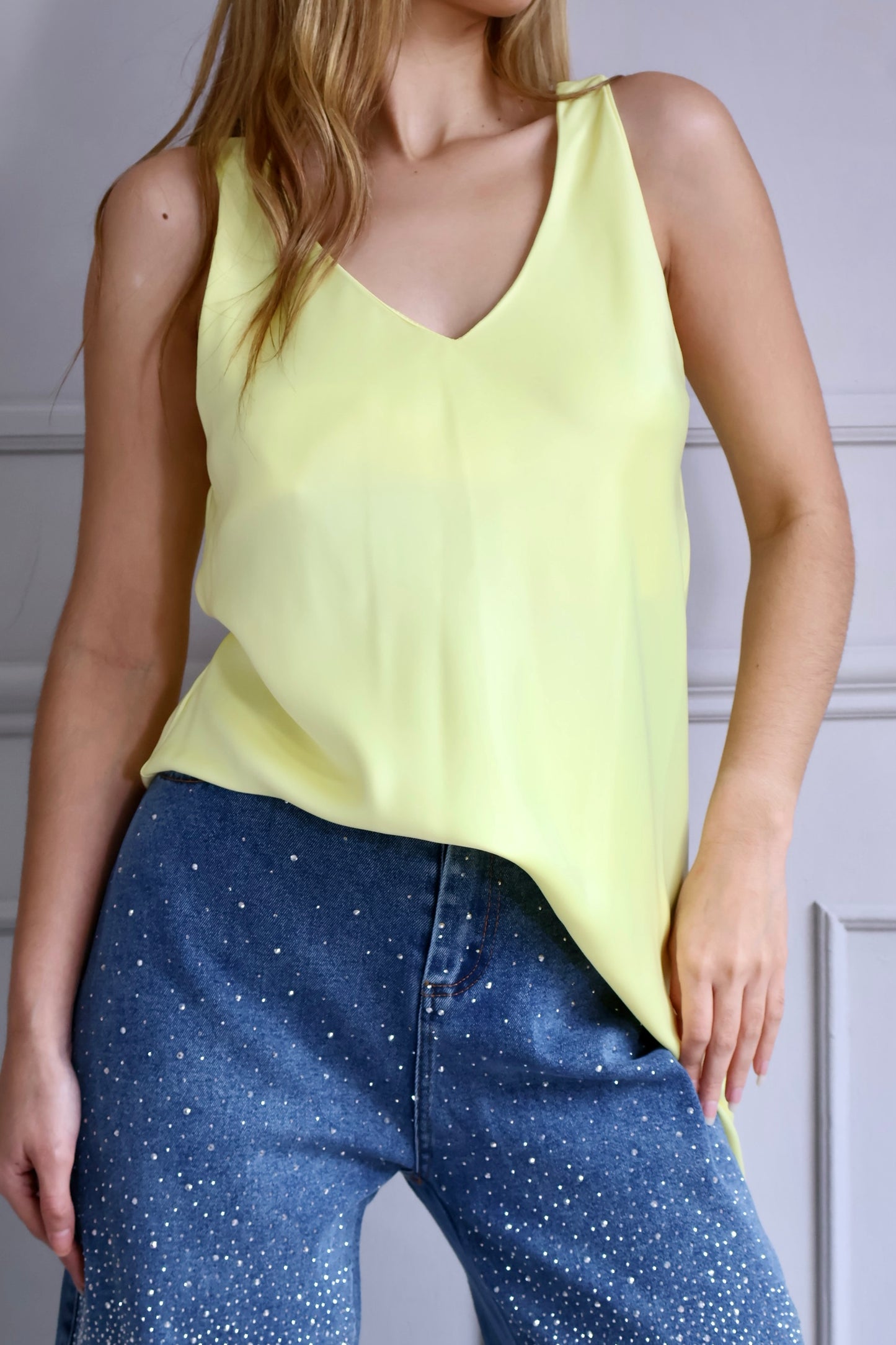 Blusa Satin Minimal Chic