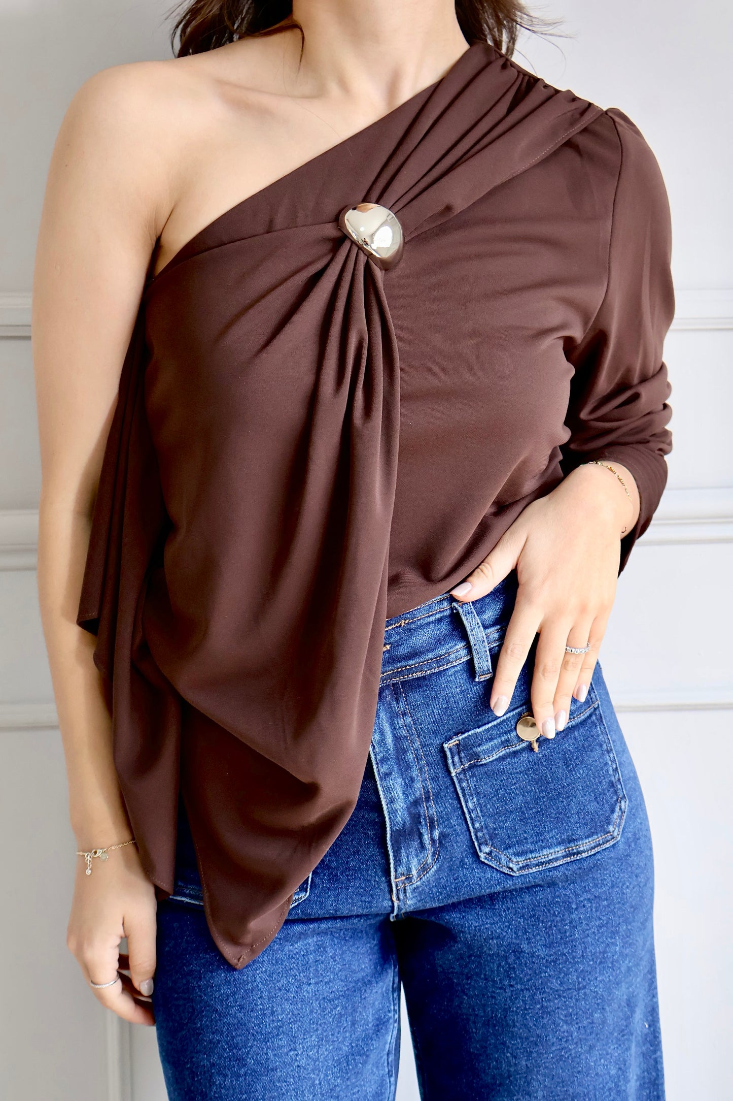 BLUSA ONE SHOULDER JEWEL